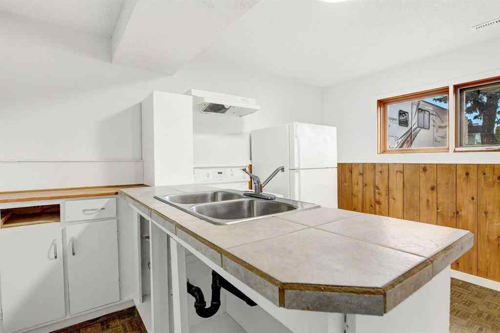 MLS® A2249992 - 9422 122 Avenue  in Crystal Ridge Grande Prairie, Residential