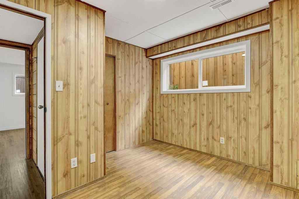 MLS® A2249992 - 9422 122 Avenue  in Crystal Ridge Grande Prairie, Residential
