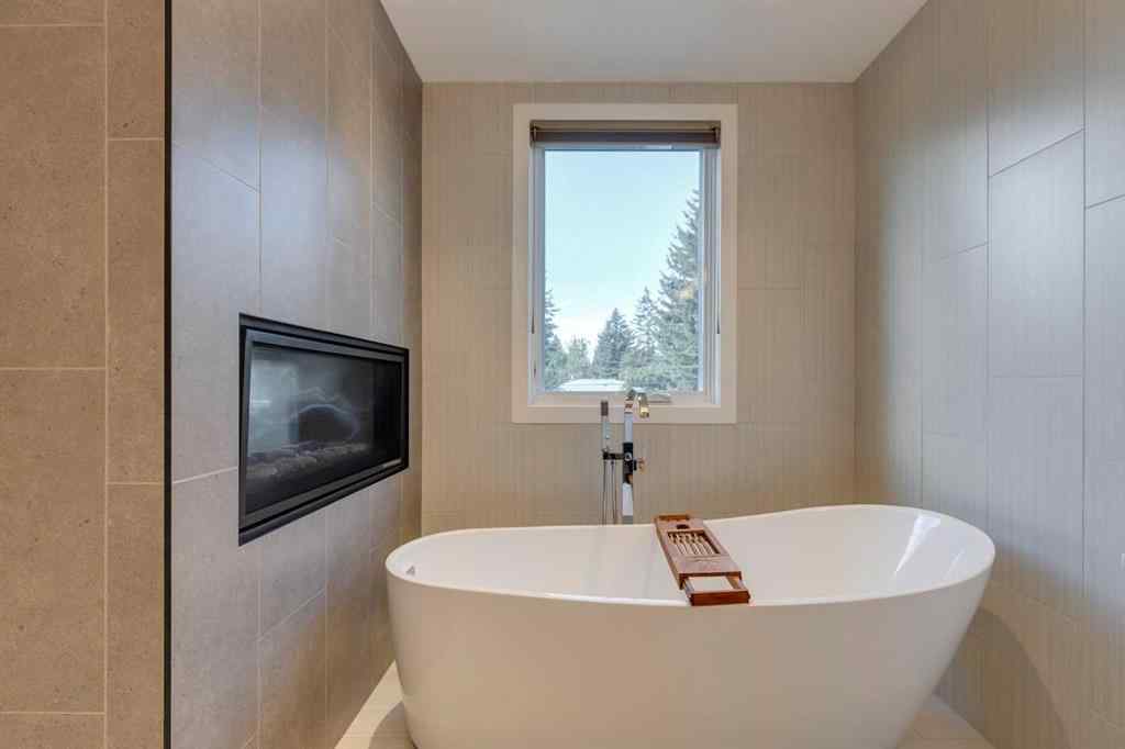 MLS® A2249993 - 2417 22 Street NW in Banff Trail Calgary, Residential