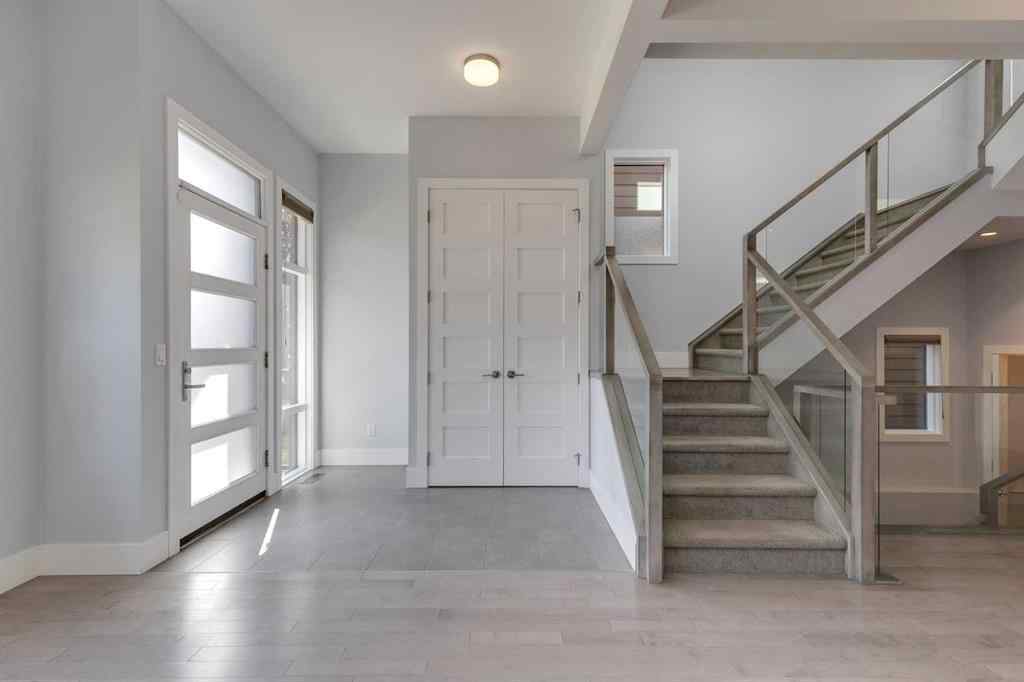 MLS® A2249993 - 2417 22 Street NW in Banff Trail Calgary, Residential