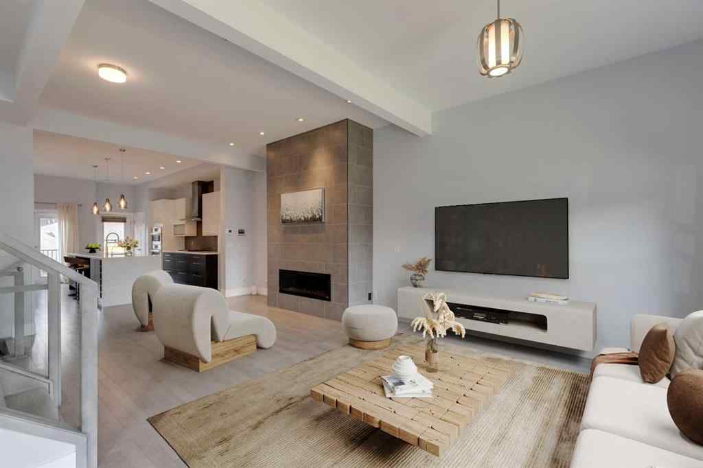 MLS® A2249993 - 2417 22 Street NW in Banff Trail Calgary, Residential