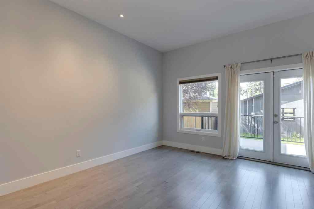 MLS® A2249993 - 2417 22 Street NW in Banff Trail Calgary, Residential