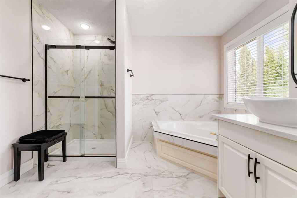 MLS® A2249995 - 213 Evergreen Plaza SW in Evergreen Calgary, Residential