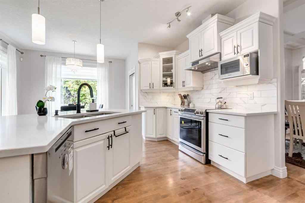 MLS® A2249995 - 213 Evergreen Plaza SW in Evergreen Calgary, Residential