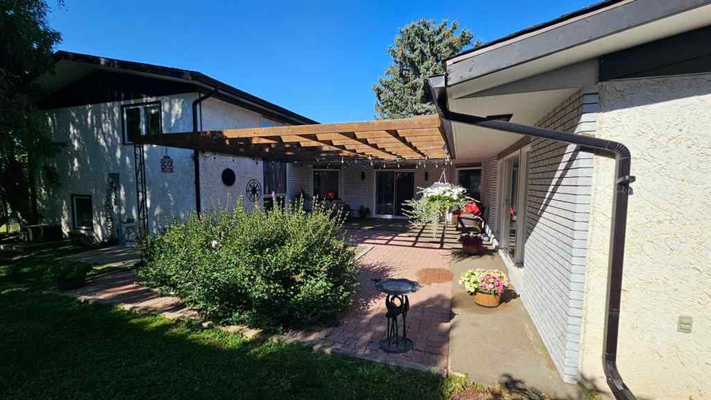 MLS® A2250000 - 808 1 Street NE in NONE Milk River, Residential