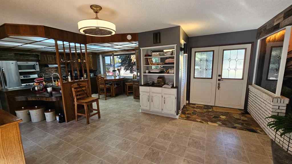 MLS® A2250000 - 808 1 Street NE in NONE Milk River, Residential