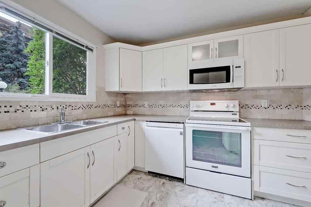 MLS® A2250006 - Unit #26 219 90 Avenue SE in Acadia Calgary, Residential