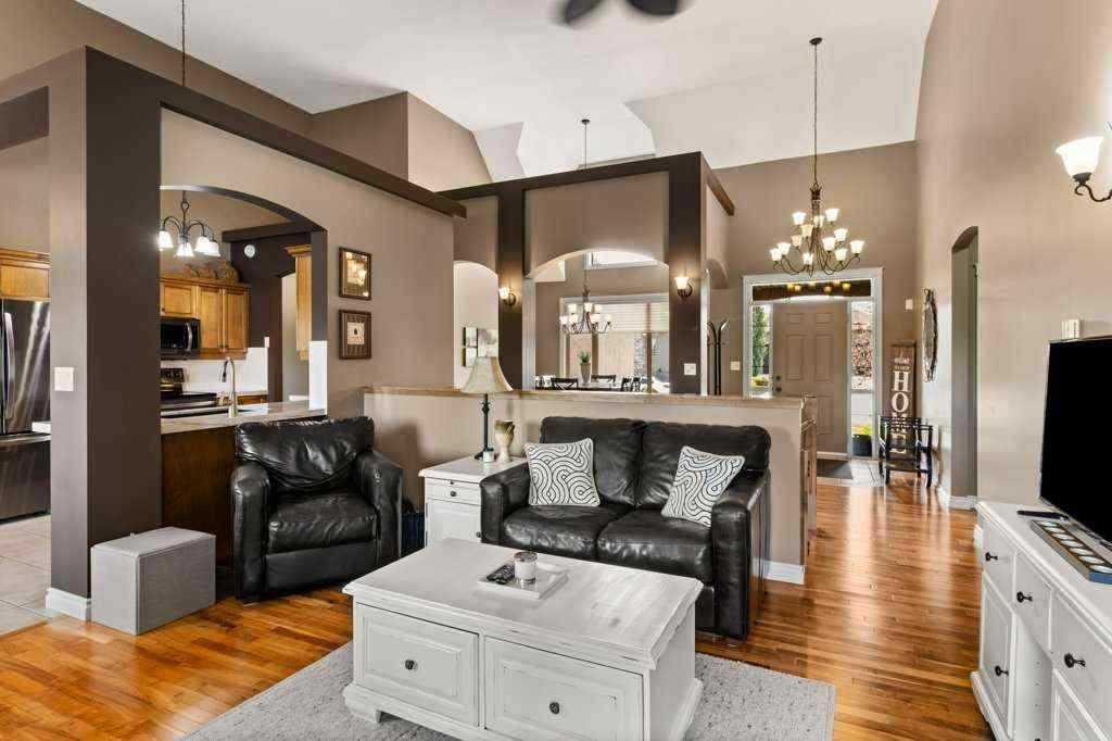 MLS® A2250011 - 48 Fieldstone Way  in Fieldstone Sylvan Lake, Residential
