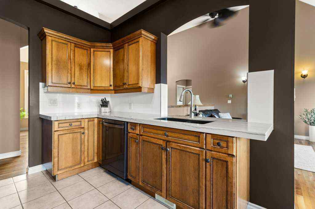 MLS® A2250011 - 48 Fieldstone Way  in Fieldstone Sylvan Lake, Residential