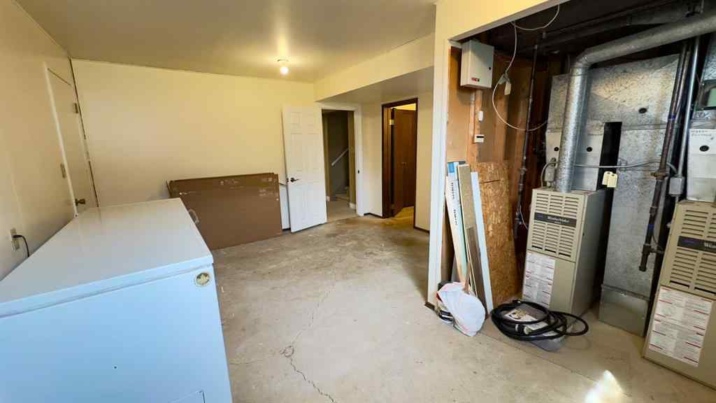 MLS® A2250012 - 5036 51 Avenue  in Irma Irma, Residential