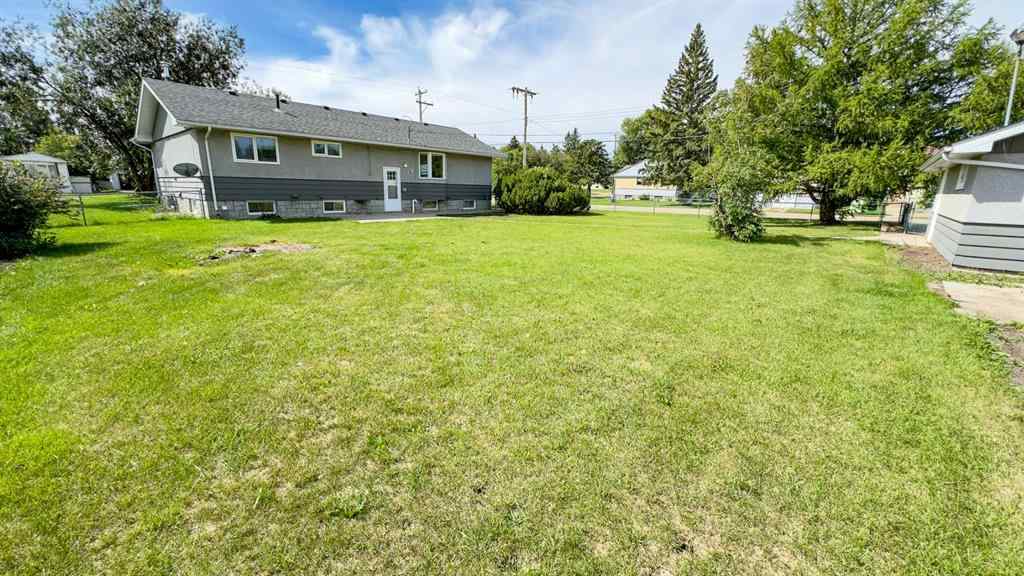 MLS® A2250012 - 5036 51 Avenue  in Irma Irma, Residential
