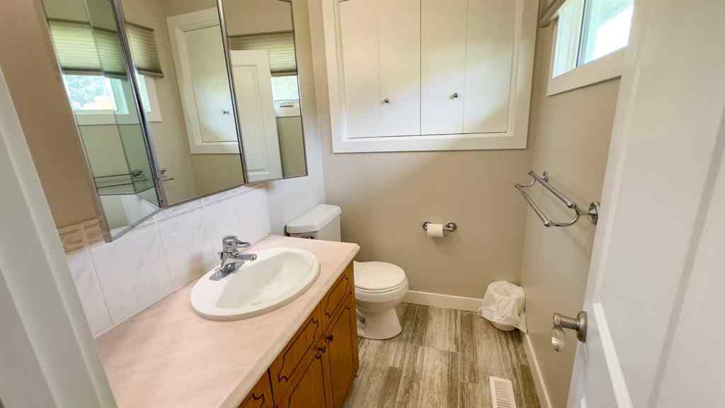 MLS® A2250012 - 5036 51 Avenue  in Irma Irma, Residential