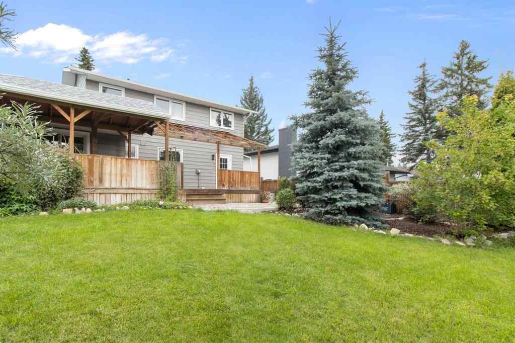 MLS® A2250015 - 472 Cedarille Crescent SW in Cedarbrae Calgary, Residential