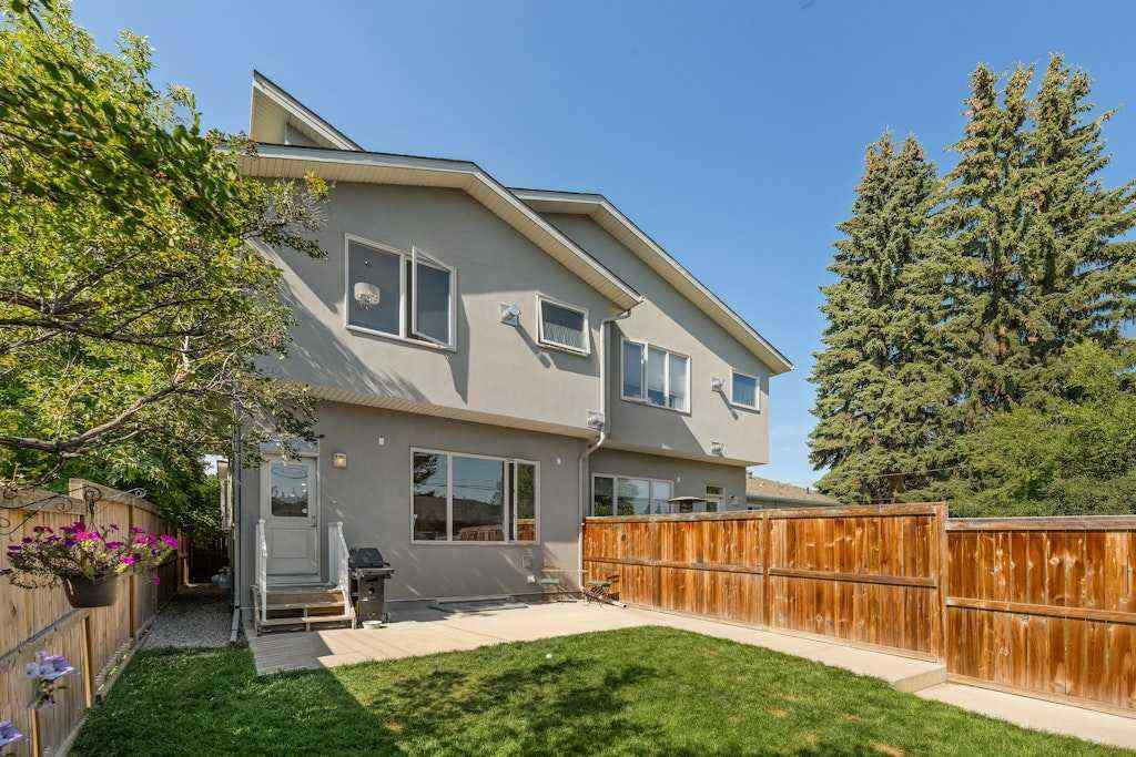 MLS® A2250035 - 2406 22 Street NW in Banff Trail Calgary, Residential