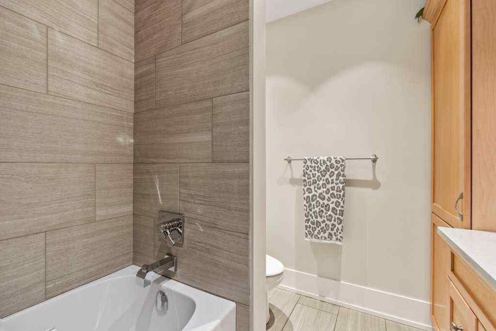 MLS® A2250041 - 410 Elbow Park Lane SW in Elbow Park Calgary, Residential