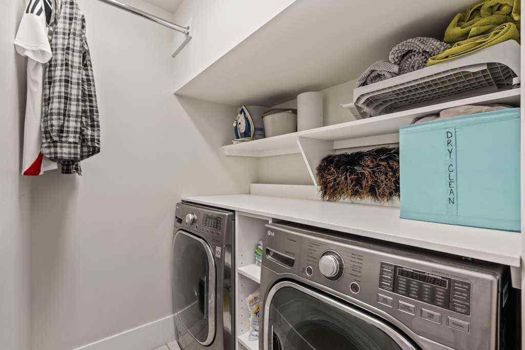 MLS® A2250041 - 410 Elbow Park Lane SW in Elbow Park Calgary, Residential