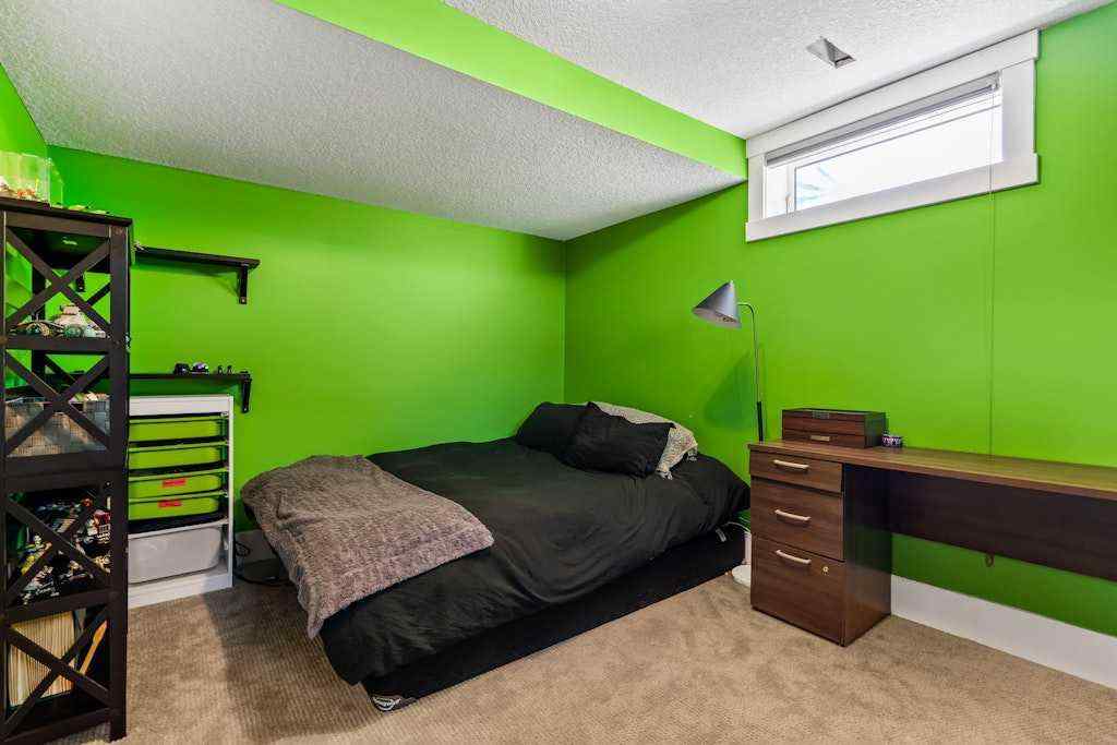 MLS® A2250041 - 410 Elbow Park Lane SW in Elbow Park Calgary, Residential