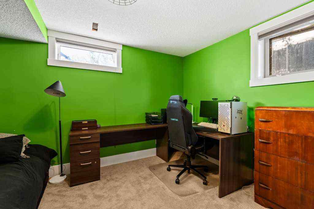 MLS® A2250041 - 410 Elbow Park Lane SW in Elbow Park Calgary, Residential