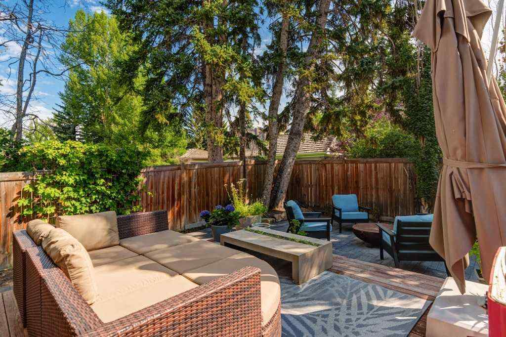 MLS® A2250041 - 410 Elbow Park Lane SW in Elbow Park Calgary, Residential