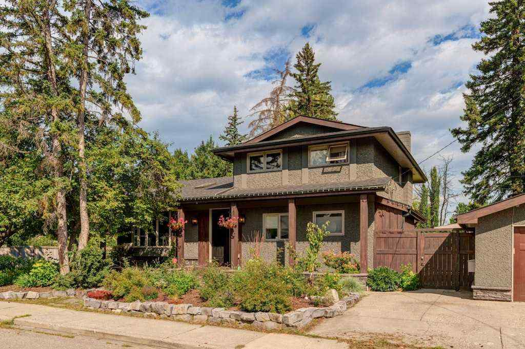 MLS® A2250041 - 410 Elbow Park Lane SW in Elbow Park Calgary, Residential