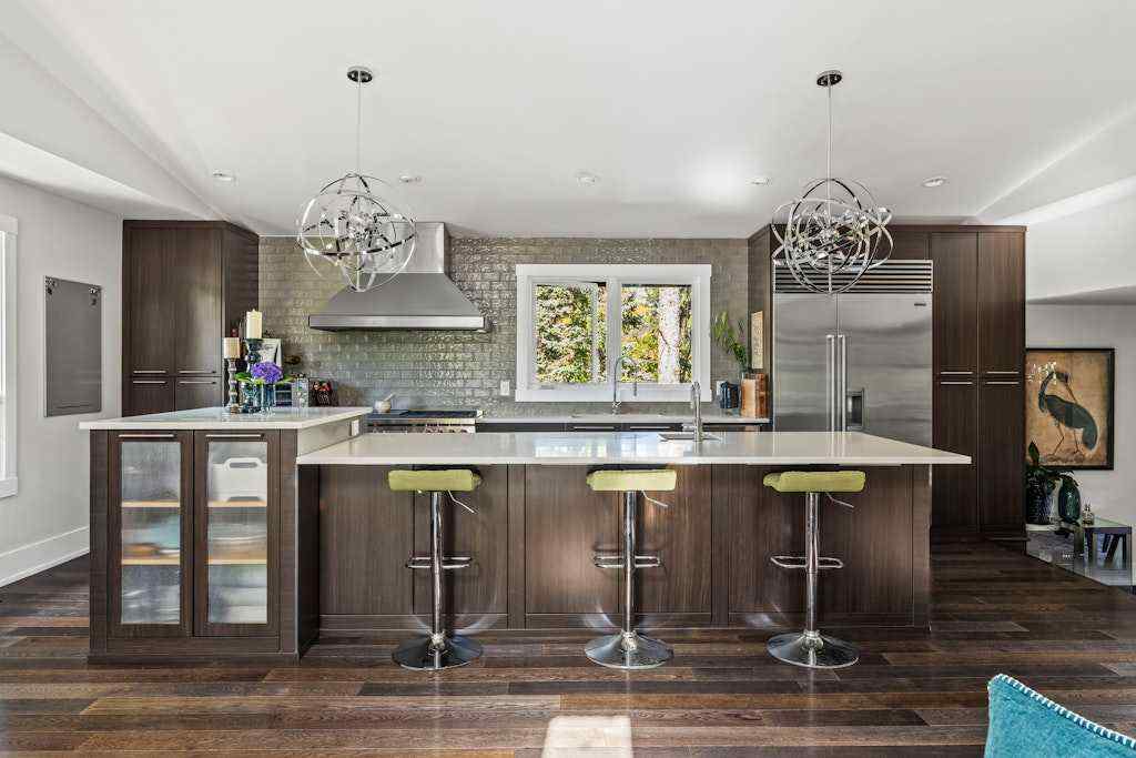 MLS® A2250041 - 410 Elbow Park Lane SW in Elbow Park Calgary, Residential