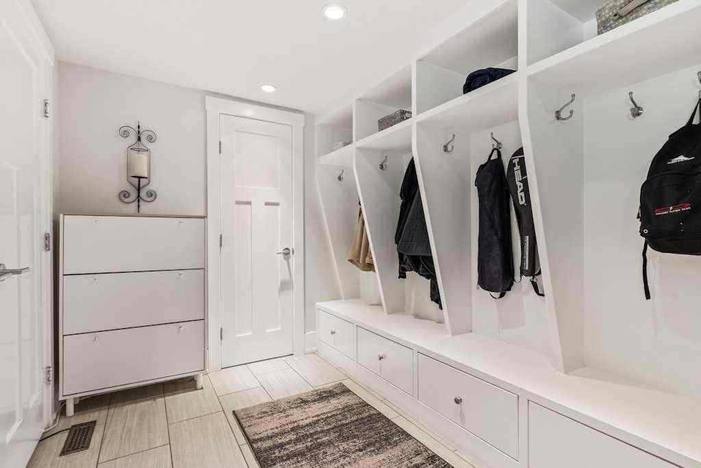 MLS® A2250041 - 410 Elbow Park Lane SW in Elbow Park Calgary, Residential