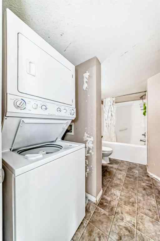 MLS® A2250049 - Unit #411 2000 Applevillage Court SE in Applewood Park Calgary, Residential