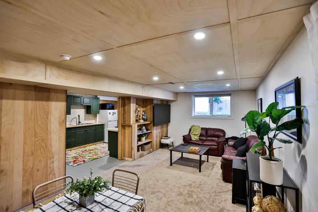 MLS® A2250050 - 1020 Fern Crescent S in Lakeview Lethbridge, Residential