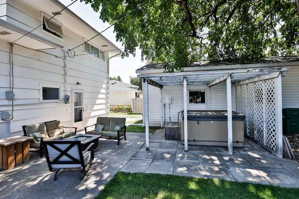 MLS® A2250050 - 1020 Fern Crescent S in Lakeview Lethbridge, Residential