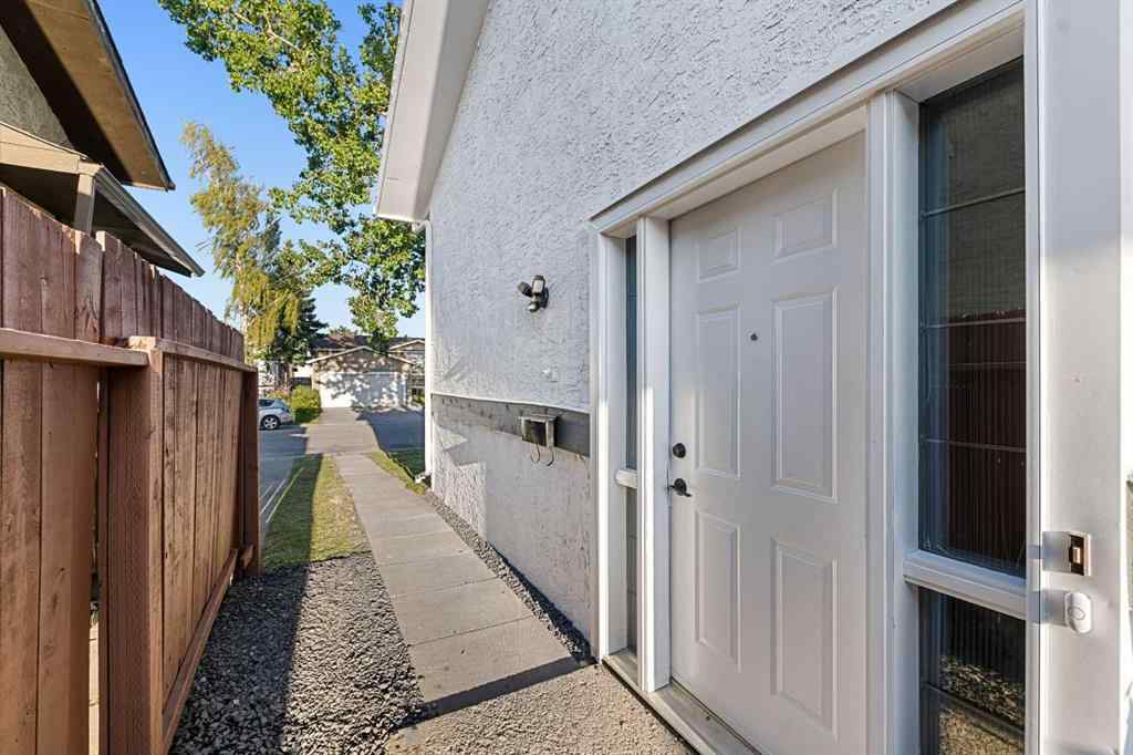 MLS® A2250051 - 152 Castlebrook Rise NE in Castleridge Calgary, Residential