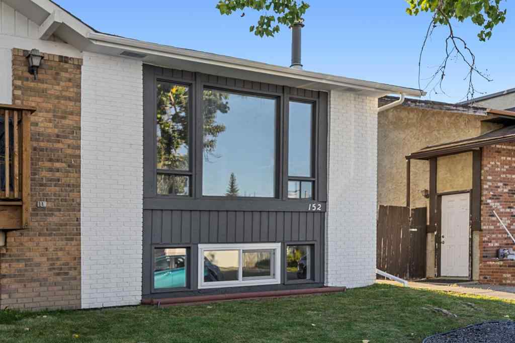 MLS® A2250051 - 152 Castlebrook Rise NE in Castleridge Calgary, Residential