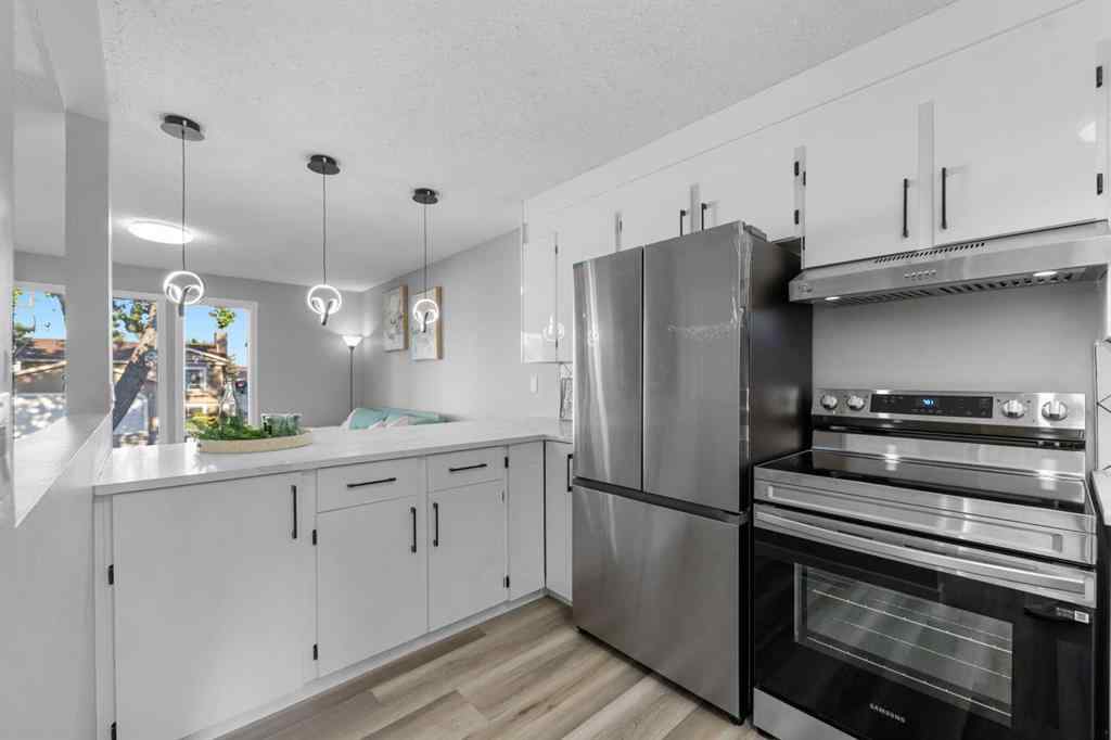 MLS® A2250051 - 152 Castlebrook Rise NE in Castleridge Calgary, Residential