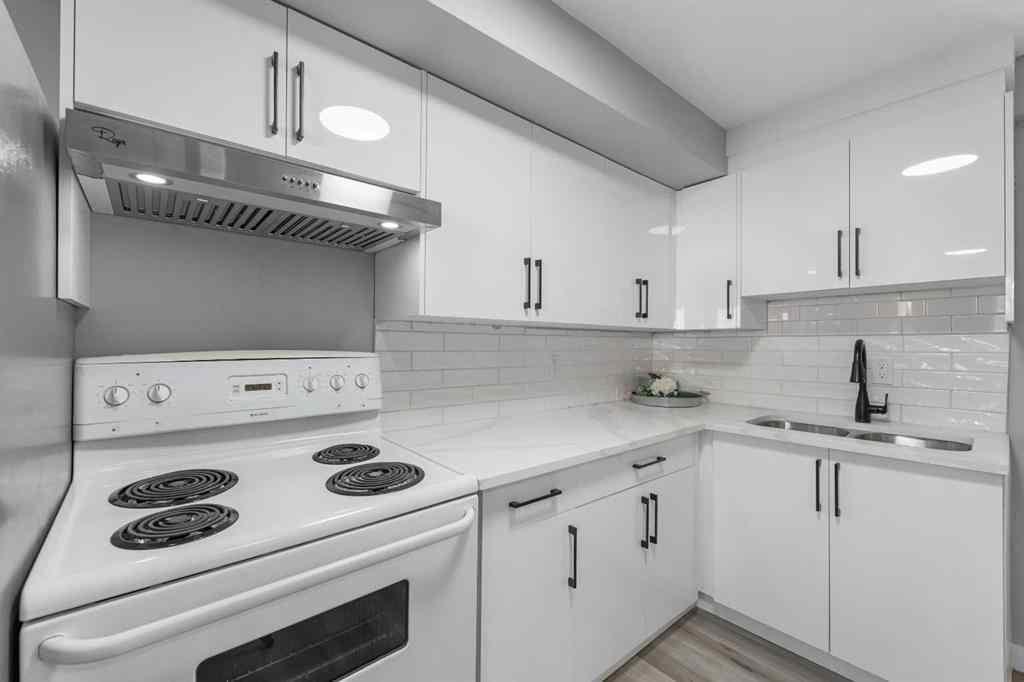 MLS® A2250051 - 152 Castlebrook Rise NE in Castleridge Calgary, Residential