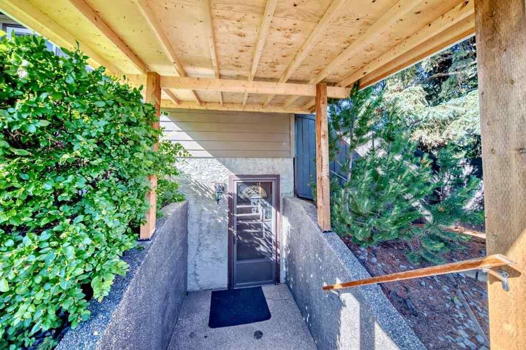 MLS® A2250055 - 3020 Palliser Drive SW in Oakridge Calgary, Residential