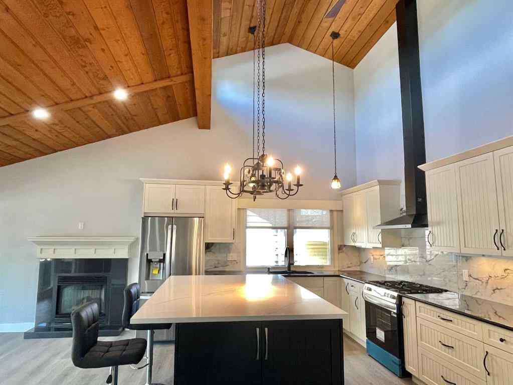 MLS® A2250055 - 3020 Palliser Drive SW in Oakridge Calgary, Residential