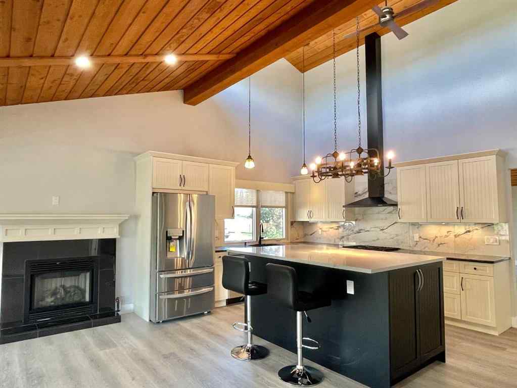 MLS® A2250055 - 3020 Palliser Drive SW in Oakridge Calgary, Residential