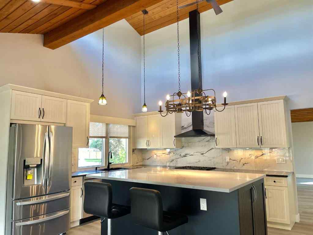 MLS® A2250055 - 3020 Palliser Drive SW in Oakridge Calgary, Residential