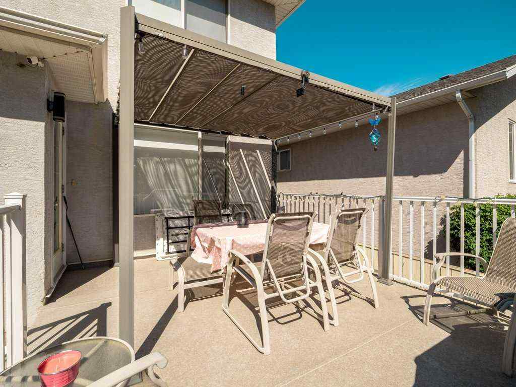 MLS® A2250065 - 102 Fairmont Garden Road S in Fairmont Lethbridge, Residential