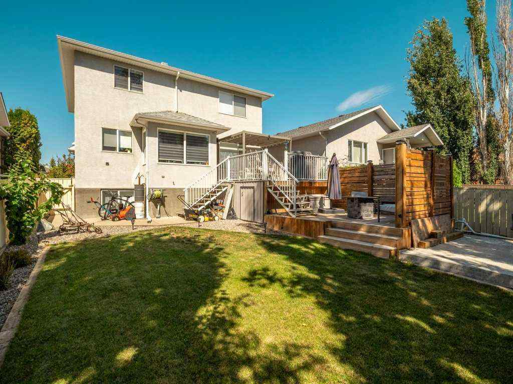 MLS® A2250065 - 102 Fairmont Garden Road S in Fairmont Lethbridge, Residential