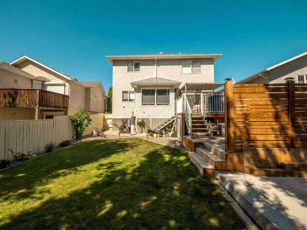 MLS® A2250065 - 102 Fairmont Garden Road S in Fairmont Lethbridge, Residential