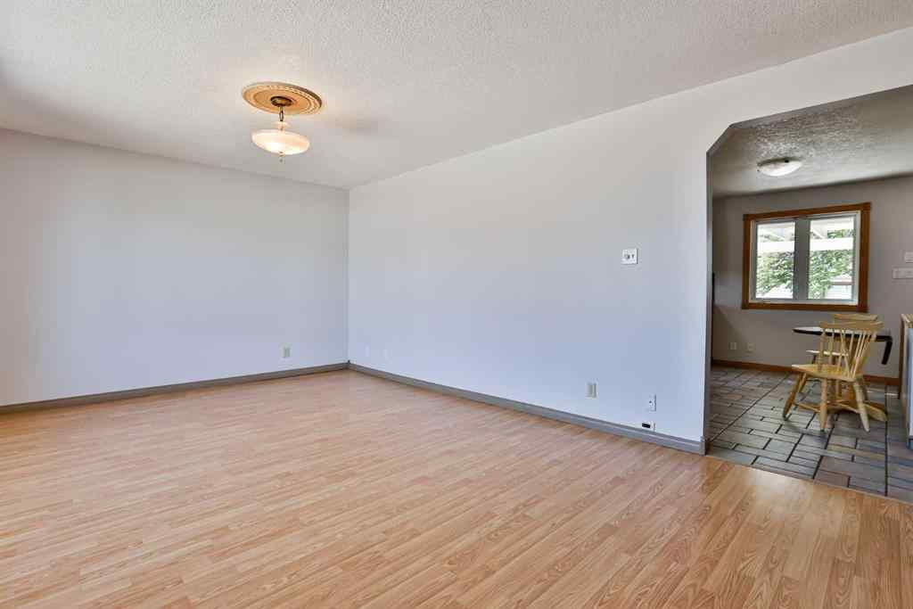 MLS® A2250075 - 1910 24 Avenue N in Winston Churchill Lethbridge, Residential