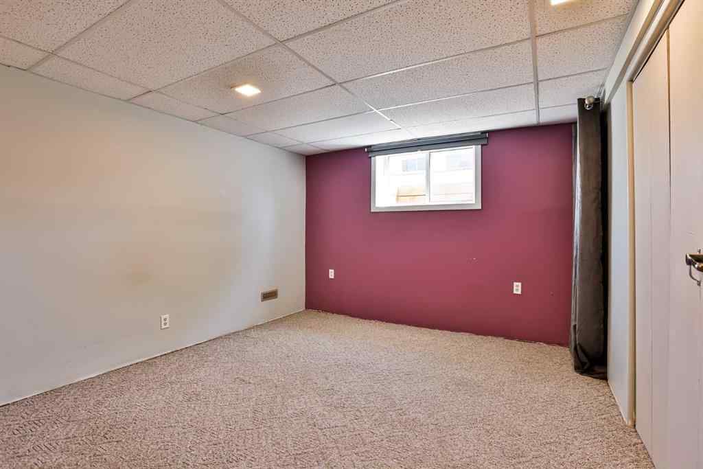 MLS® A2250075 - 1910 24 Avenue N in Winston Churchill Lethbridge, Residential