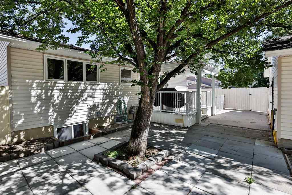 MLS® A2250075 - 1910 24 Avenue N in Winston Churchill Lethbridge, Residential