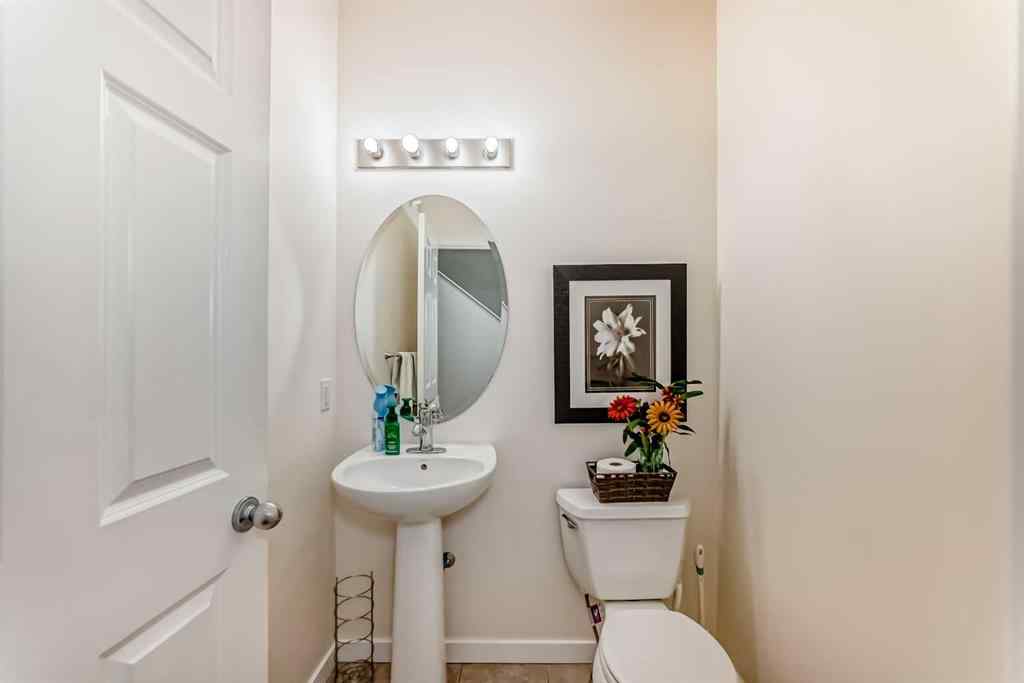 MLS® A2250080 - 1253 New Brighton Drive SE in New Brighton Calgary, Residential