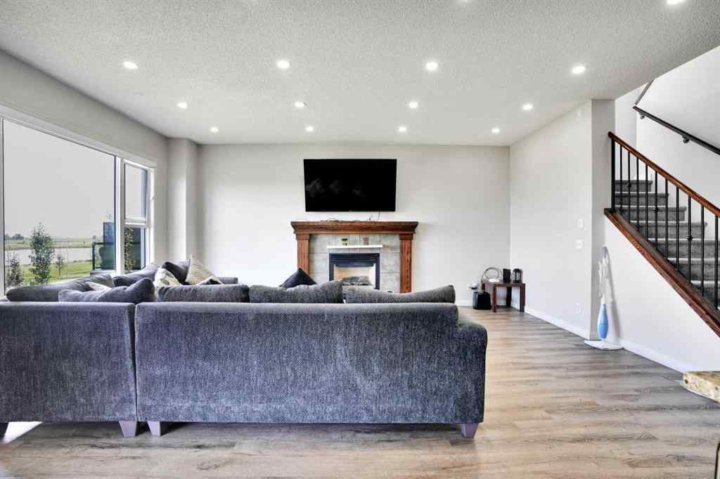 MLS® A2250086 - 85 Boulder Creek Manor SE in Boulder Creek Estates Langdon, Residential