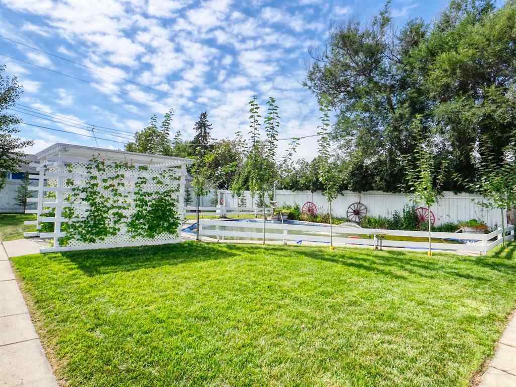 MLS® A2250092 - 315 Devilder Avenue E in NONE Trochu, Residential