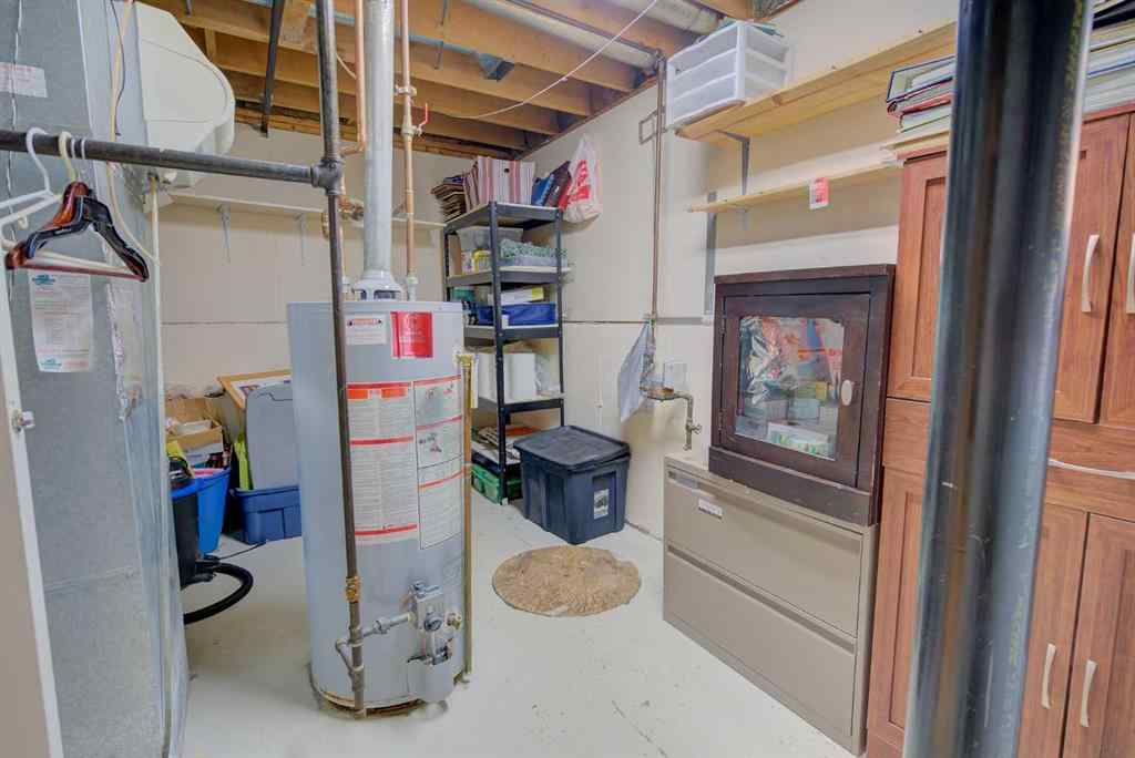 MLS® A2250096 - 7007 59 Avenue  in Glendale Red Deer, Residential