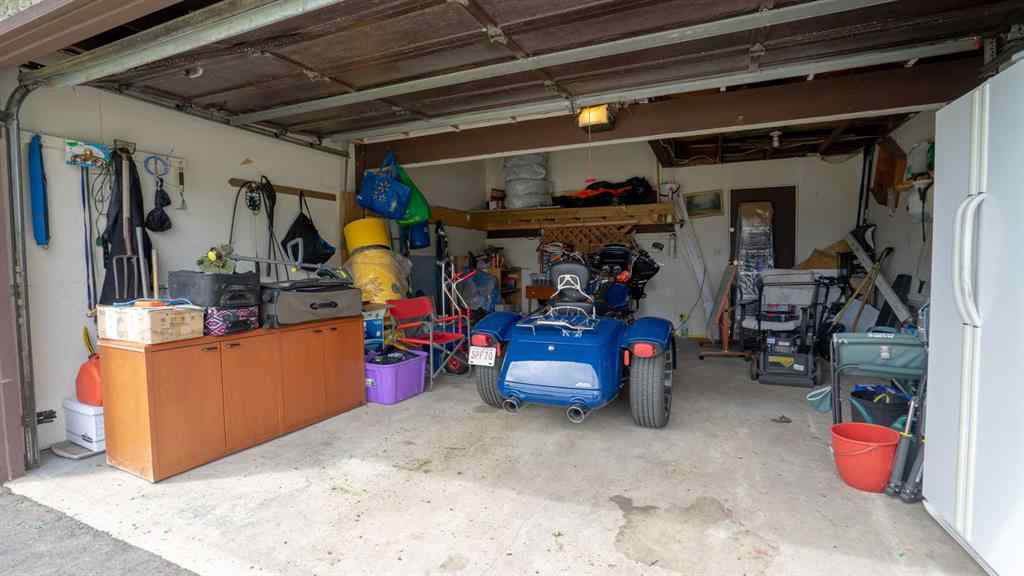 MLS® A2250096 - 7007 59 Avenue  in Glendale Red Deer, Residential