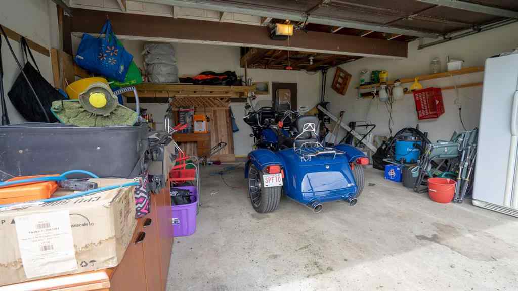 MLS® A2250096 - 7007 59 Avenue  in Glendale Red Deer, Residential