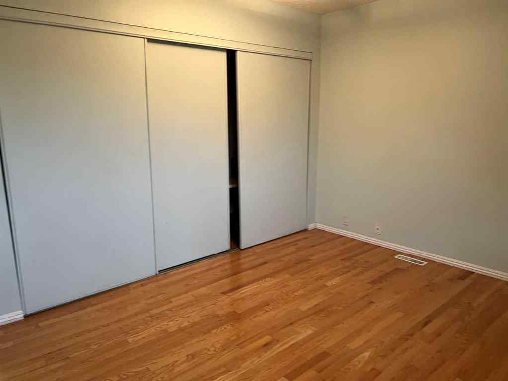 MLS® A2250102 - 182 Clenell Crescent  in Dickinsfield Fort McMurray, Residential